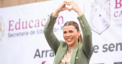 Encabeza gobernadora Marina del Pilar inicio de clases de preparatoria con progr