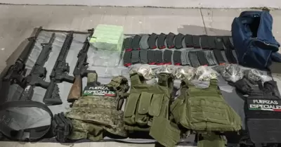 Art�culos asegurados en "narcocampamento" en Sinaloa