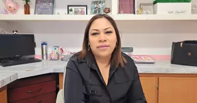 Chantal Delgadillo, directora del Jard�n de Ni�os Praderas, explica el simulacro