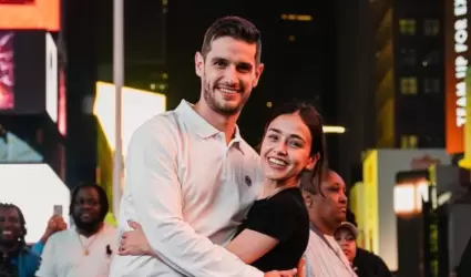 Adri�n Marcelo y Karina Puente