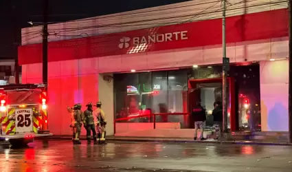 Hombre en situaci�n de calle provoca incendio en banco