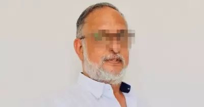 H�ctor Armando Esquinca Avil�s, director de la Escuela de Ciencias Qu�micas de l