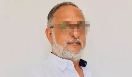 H�ctor Armando Esquinca Avil�s, director de la Escuela de Ciencias Qu�micas de l