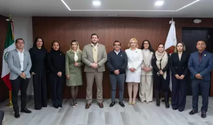 Toma protesta Ismael Burgue�o a los titulares de las nuevas secretar�as del XXV 