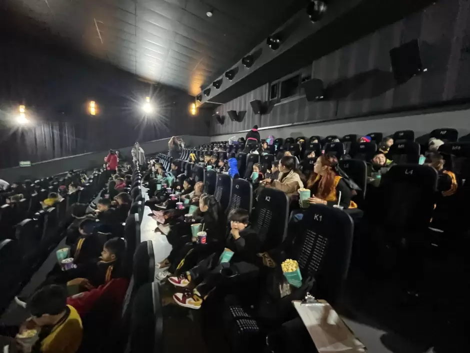 Ni�os de Baja California aprenden sobre prevenci�n con una funci�n especial de cine