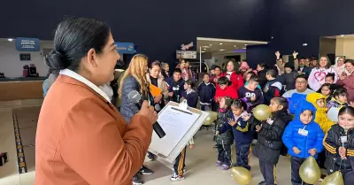Ni�os de Baja California aprenden sobre prevenci�n con una funci�n especial de c