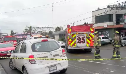 Bomberos desalojan 15 negocios en la colonia Madero por presencia de gas en duct