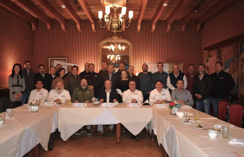 Prev� Gobierno 1,863 MDP en obras para Ensenada