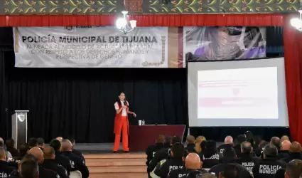 Capacitan en derechos humanos y perspectiva de g�nero a polic�as de Tijuana