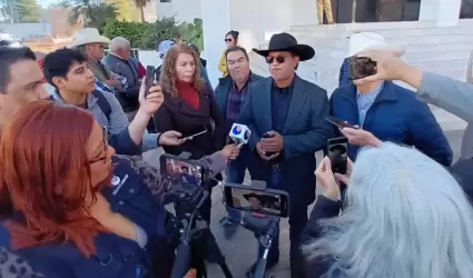 Integrantes del grupo amigos del R�o Sonora piden audiencia en el Congreso