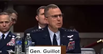 General de la Fuerza A�rea de Estados Unidos, Gregory M. Guillot