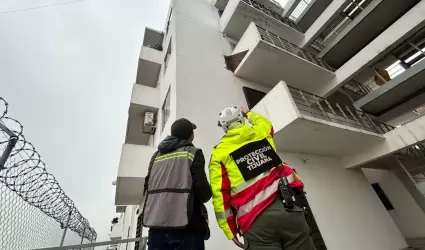 Notifican a 68 departamentos de Riberas del Bosque en zona de riesgo