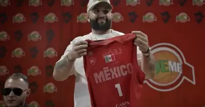 Car�n Le�n, patrocinador de la Amedeba