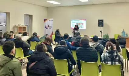 Salud comunitaria con pl�ticas nutricionales