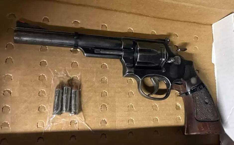 Sentencian a una persona a m�s de ocho a�os de prisi�n detenida con un arma y droga