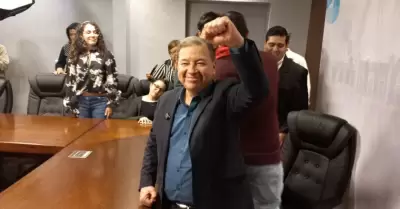 Cuauht�moc Gonz�lez se registra como aspirante a la rector�a de la Unison