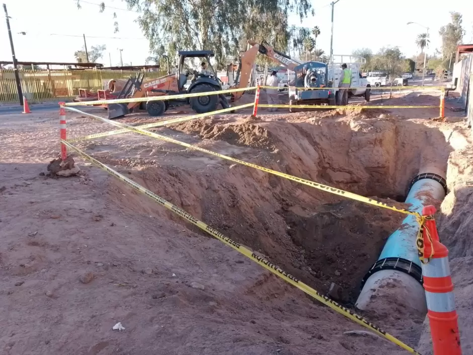 Reposici�n de tuber�a de agua potable en Villa Colonial