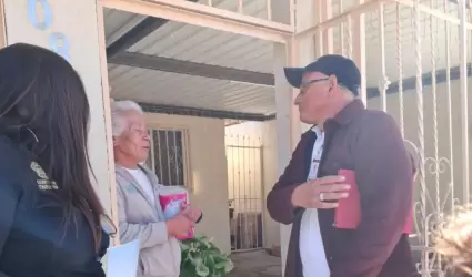 Entregan despensas en Indeco Lomitas 2