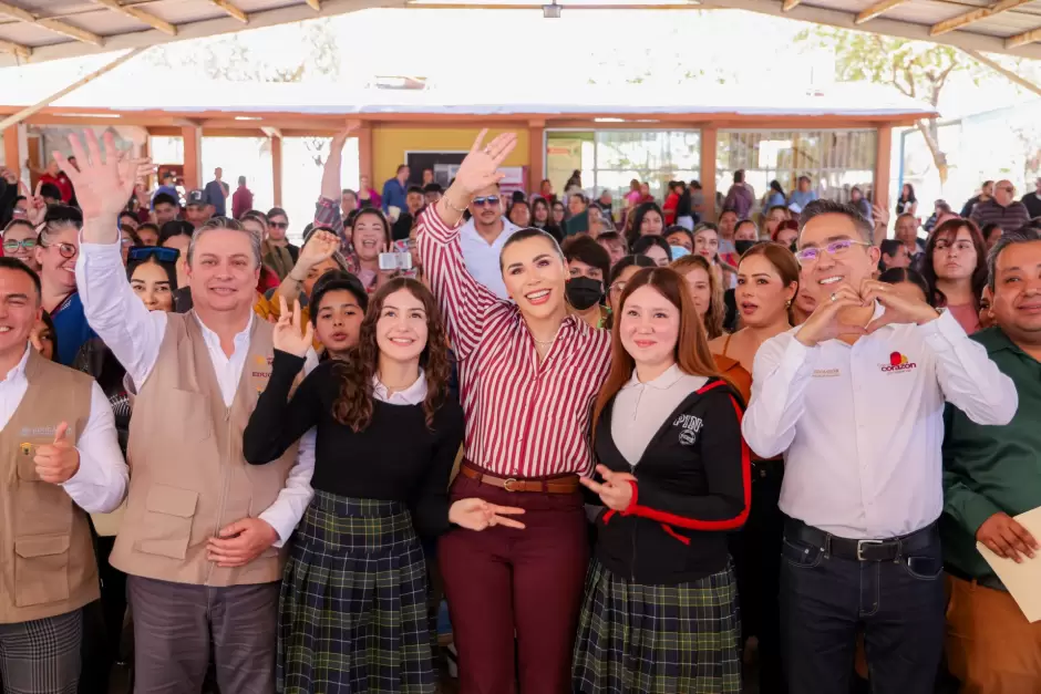 Refuerza gobernadora Marina del Pilar compromiso con la educaci�n en Valle de Mexicali