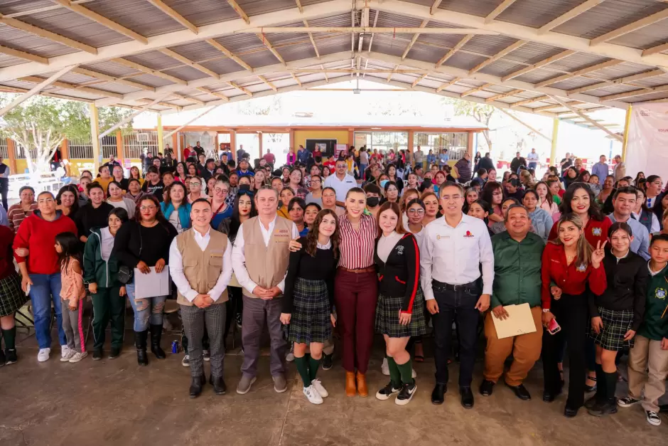 Refuerza gobernadora Marina del Pilar compromiso con la educaci�n en Valle de Mexicali