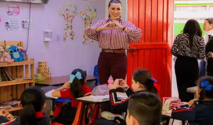 Refuerza gobernadora Marina del Pilar compromiso con la educaci�n en Valle de Me