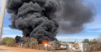 Incendio en recicladora de Hermosillo