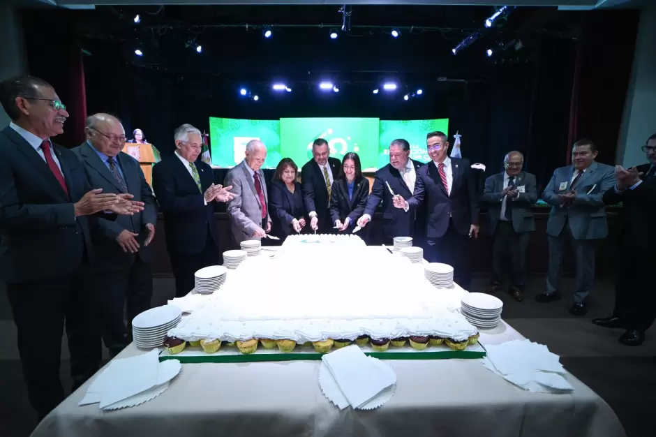 La UABC celebra 68 a�os de historia y compromiso social
