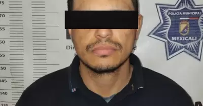 Detenido con arma prohibida y orden de aprehensi�n activa por desaparici�n forza