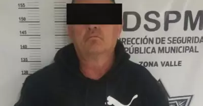 Detienen a hombre por da�os a patrulla y lesiones a agente de tr�nsito