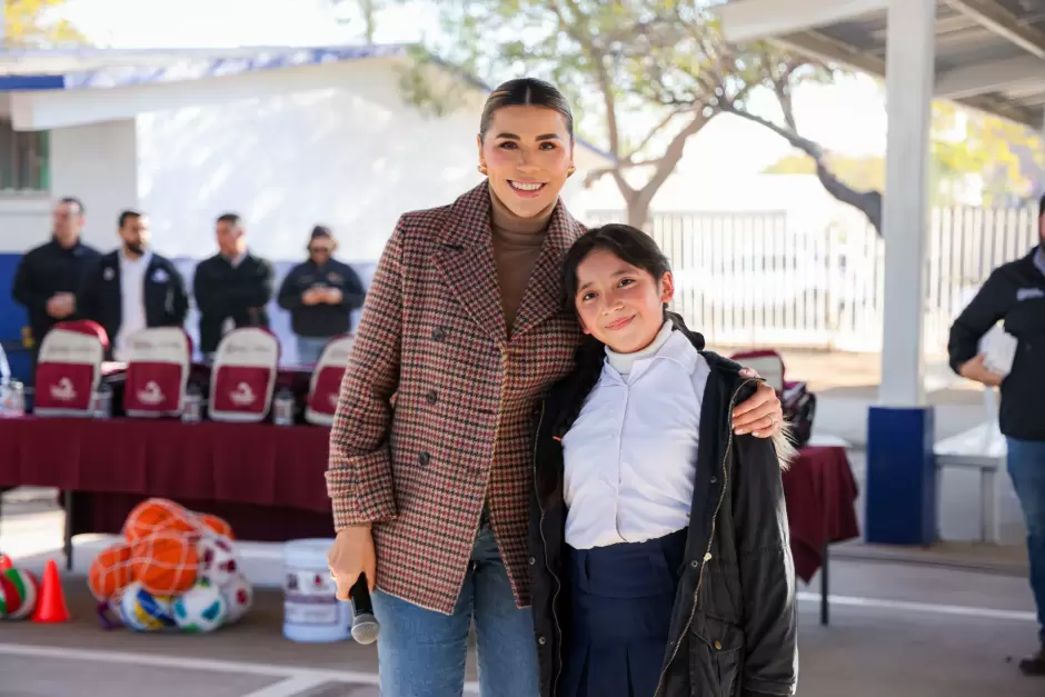 Educando con el Coraz�n en 305 escuelas de BC