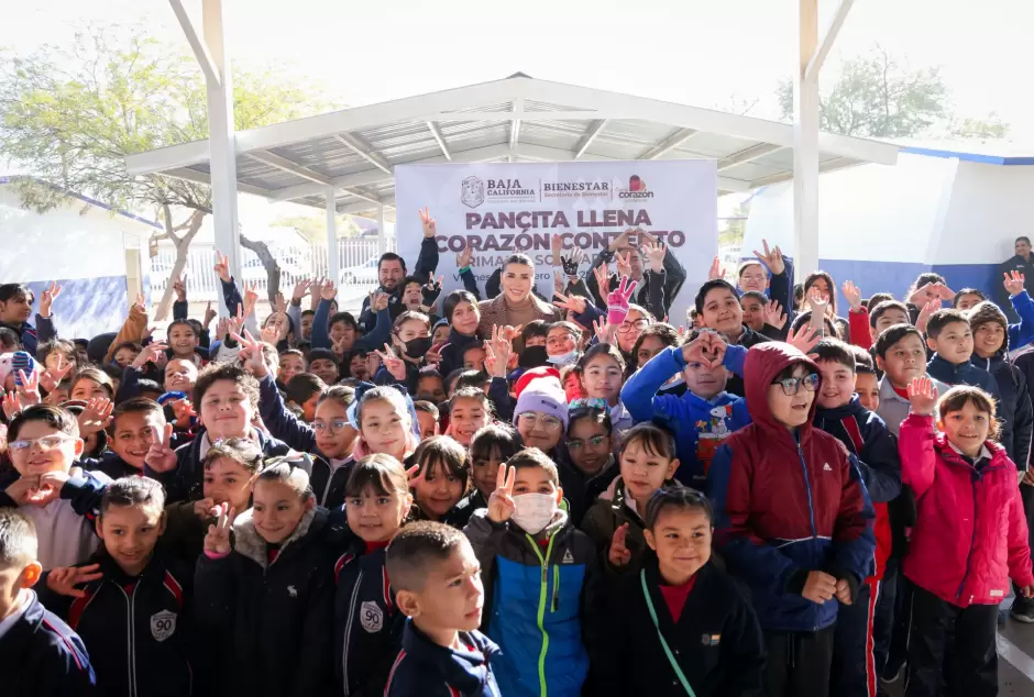 Educando con el Coraz�n en 305 escuelas de BC