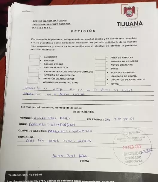 Vecinos de la colonia Reforma rechazan instalaci�n de juegos mec�nicos en el parque