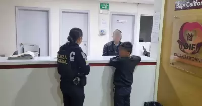 Rescata escuadr�n violeta a menor de edad