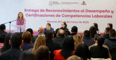 Entrega de reconocimientos a personas servidoras p�blicas