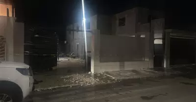 Localizan equipo t�ctico abandonado a la entrada de vivienda en Mexicali