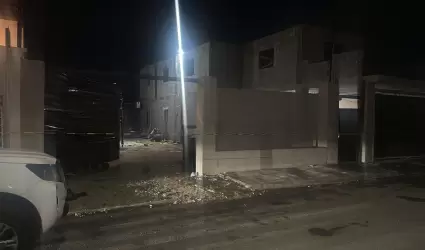 Localizan equipo t�ctico abandonado a la entrada de vivienda en Mexicali