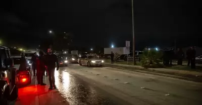 Liberan carretera al aeropuerto tras tres d�as de bloqueo por vecinos de Maclovi