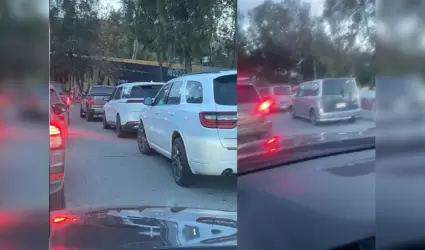 Reportan autos estacionados en Red Lane presuntamente para cruce r�pido