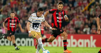 Pumas enfrent� al Alajuelense