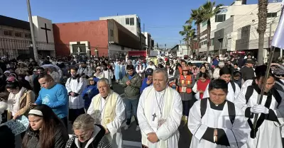 Marchan por la familia, la vida, la paz y la migraci�n