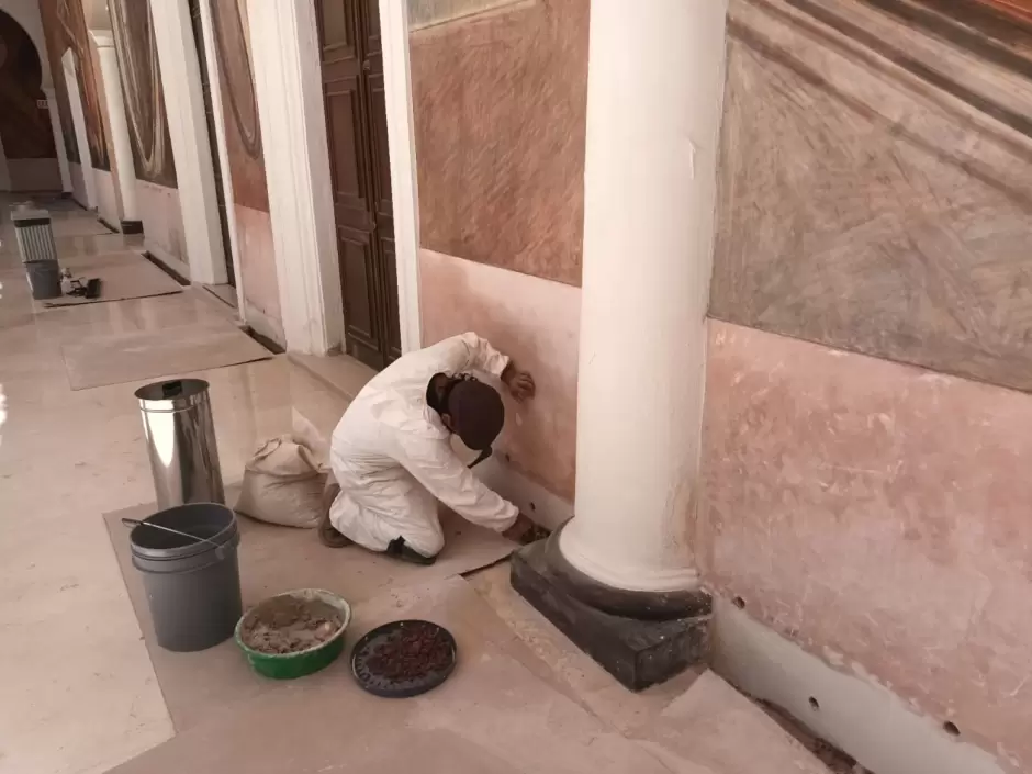 Restauraci�n de murales en Palacio de Gobierno