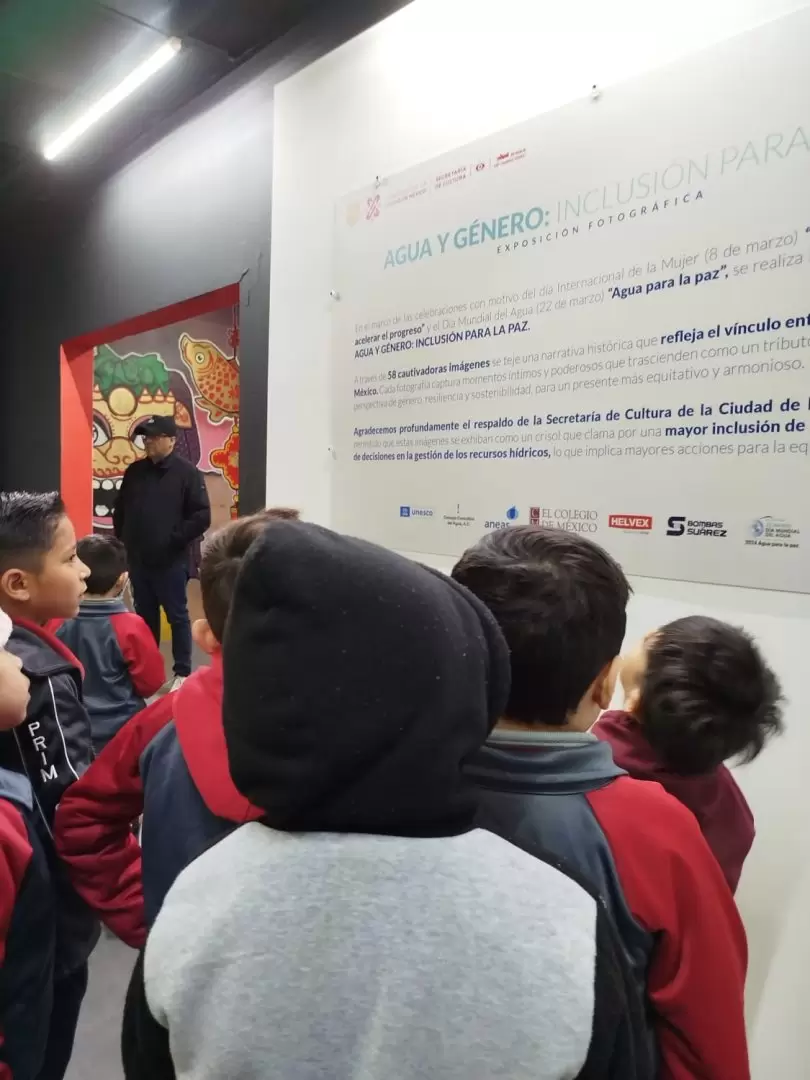 Muestra fotogr�fica "Agua y G�nero: Inclusi�n para la Paz"