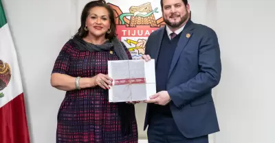 Reuni�n Ismael Burgue�o con Alma Delia Abrego Ceballos