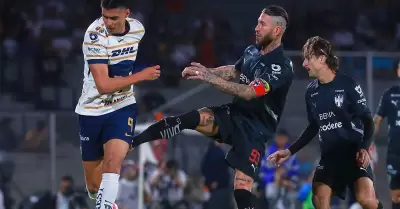 Sergio Ramos lanz� una patada a Guillermo Mart�nez