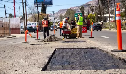 Programa de bacheo "Tecate Sin Baches"