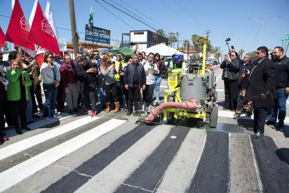 Banderazo de arranque de obra de regeneraci�n urbana en Bulevar Popotla