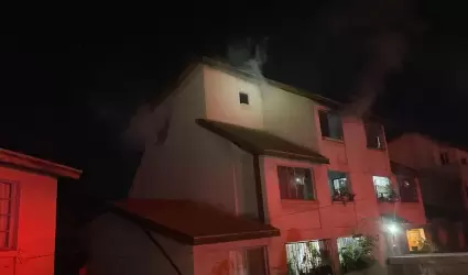 Incendio en Villas de Baja California