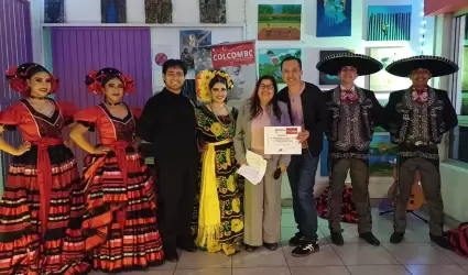 El legado de Ana Velia Guzm�n brilla en Bohemia en escena� a trav�s del Colcombc