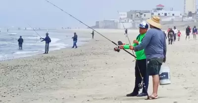 Torneo de pesca deportiva "Playa El Beb�" en Rosarito