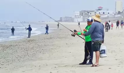 Torneo de pesca deportiva "Playa El Beb�" en Rosarito